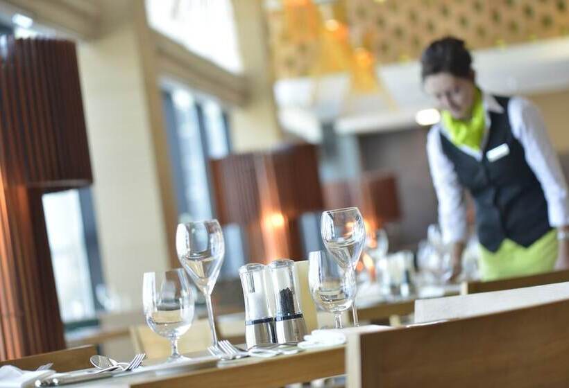 Ramee Grand Hotel And Spa