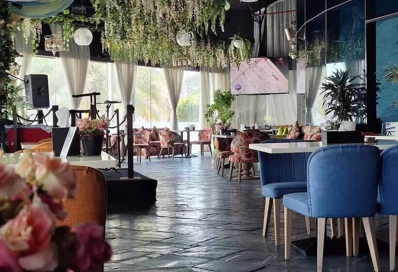 Ramee Grand Hotel And Spa