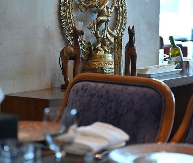 Ramee Grand Hotel And Spa