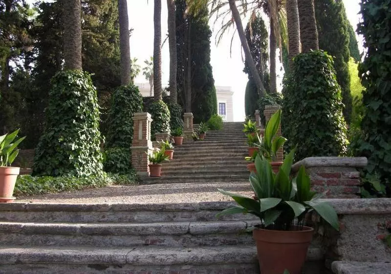 田舎風ホテル Casa De Los Bates