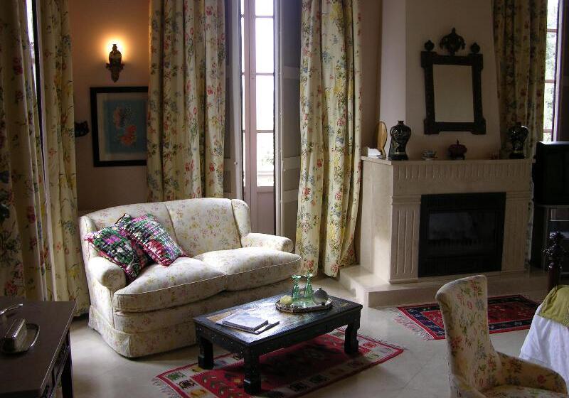 هتل روستایی Casa De Los Bates