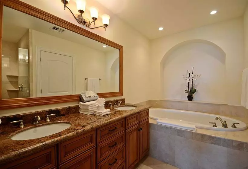 בית מלון כפרי The Landmark Resort Of Cozumel