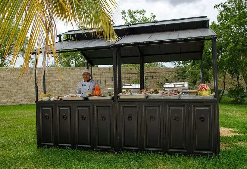 בית מלון כפרי The Landmark Resort Of Cozumel