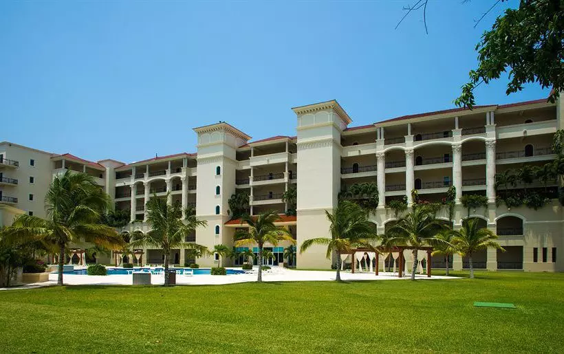 בית מלון כפרי The Landmark Resort Of Cozumel
