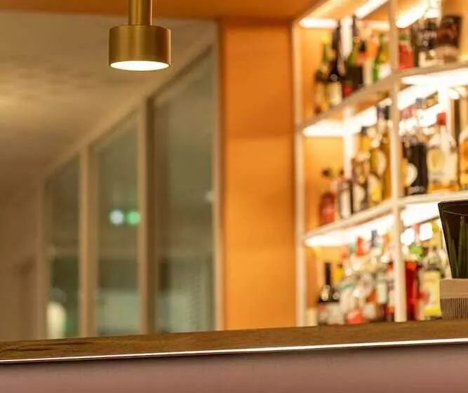 The Originals Boutique Hotel Saint James, Montaigu Vendée, Nantes Sud