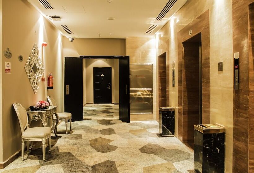 The Royal Riviera Hotel Doha