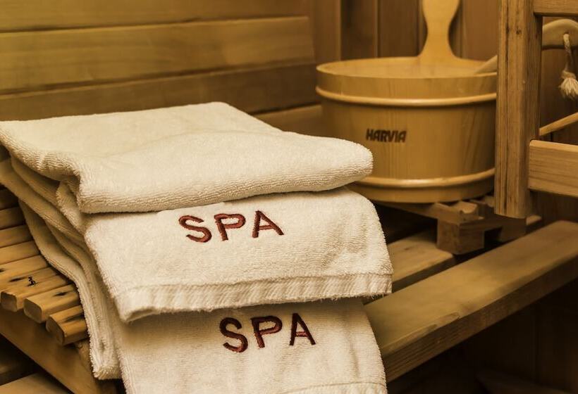 The Royal Riviera Hotel Doha