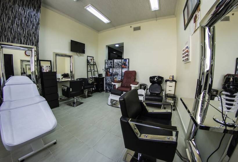 The Royal Riviera Hotel Doha