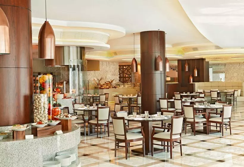 Отель Waldorf Astoria Dubai Palm Jumeirah