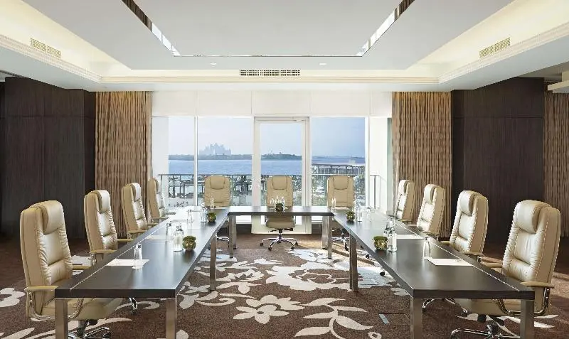 هتل Waldorf Astoria Dubai Palm Jumeirah
