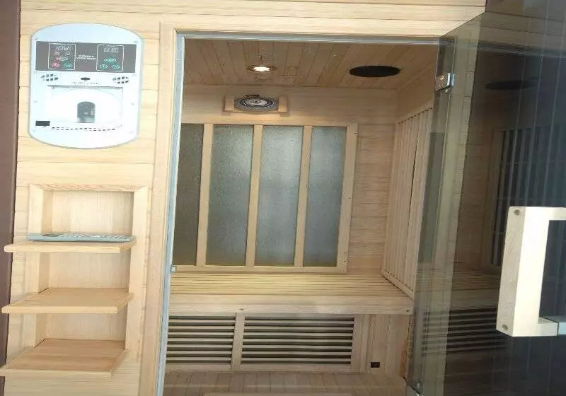 住所  Vacanceole  Les Demeures Torrellanes  Saintcyprien