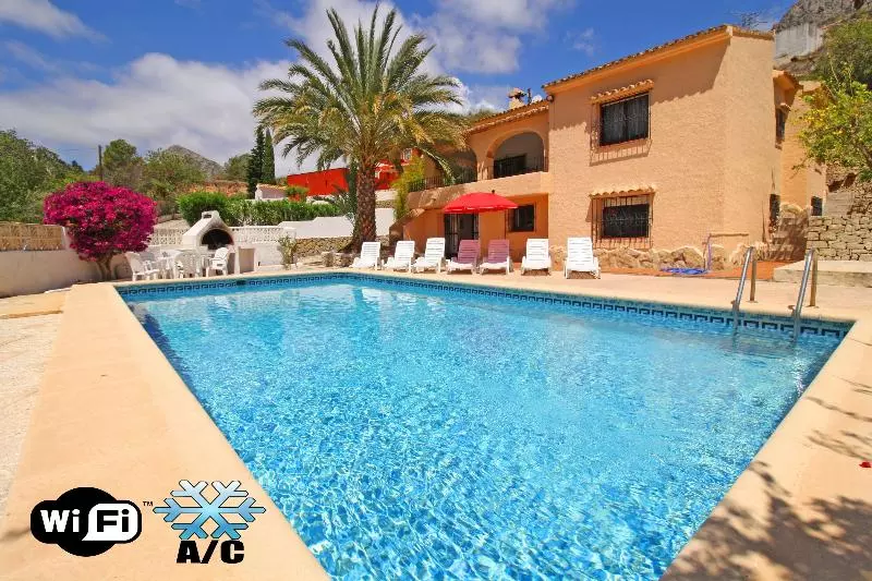 Detached Villa With Private Swimming Pool In Calpe For Families And Groups