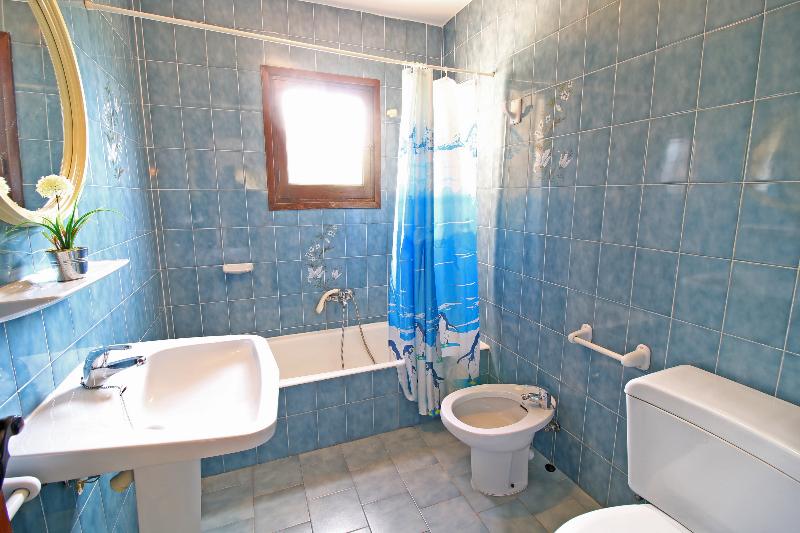 Detached Villa With Private Swimming Pool In Calpe For Families And Groups