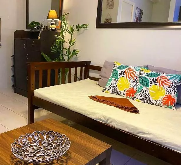 ユースホステル Cozy Boo Bed And Breakfast Near Enchanted Kingdom By Dynel