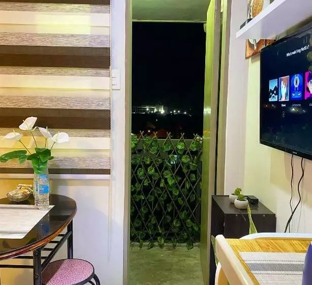 ユースホステル Cozy Boo Bed And Breakfast Near Enchanted Kingdom By Dynel