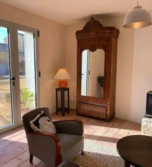 Aamiaismajoitus (B&B) Le Nomade En Provence