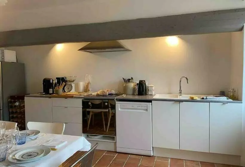 Aamiaismajoitus (B&B) Le Nomade En Provence