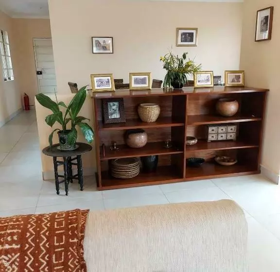 هتل Cole Street Guesthouse