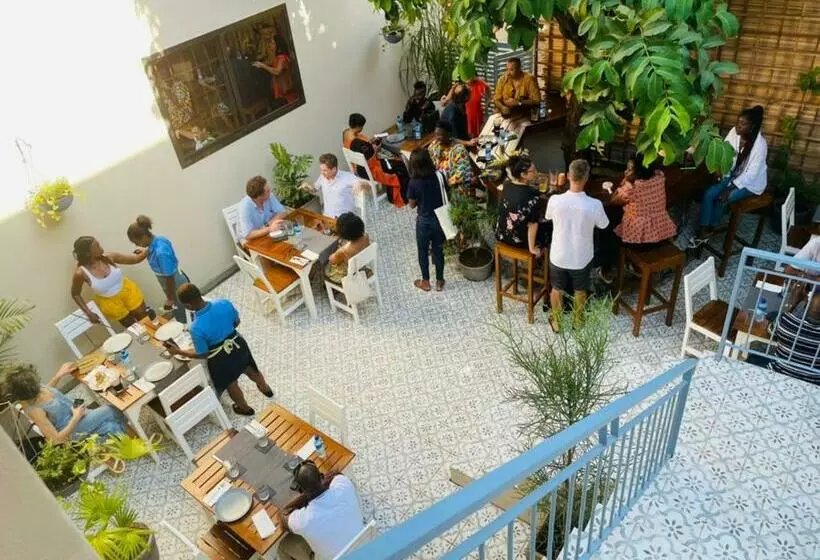 هتل Cole Street Guesthouse