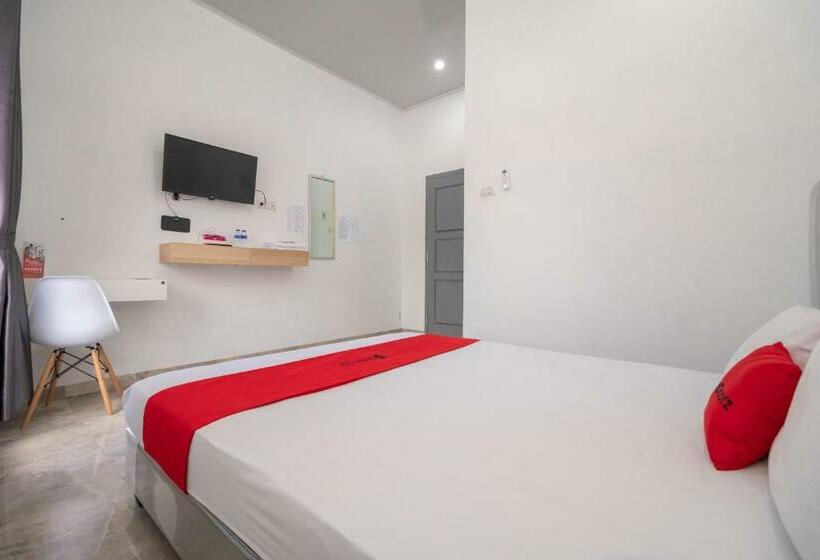 호텔 Reddoorz Near Tugu Coklat Pesawaran Lampung