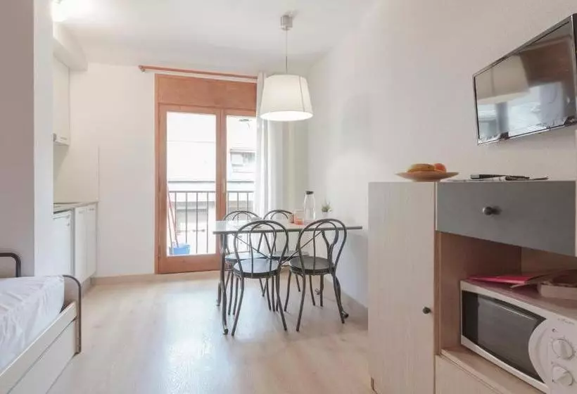 Outdoor Apartaments   Spot