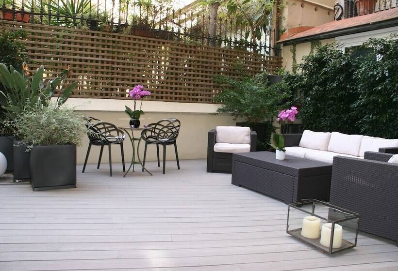 تختخواب و صبحانه Anba Boutique