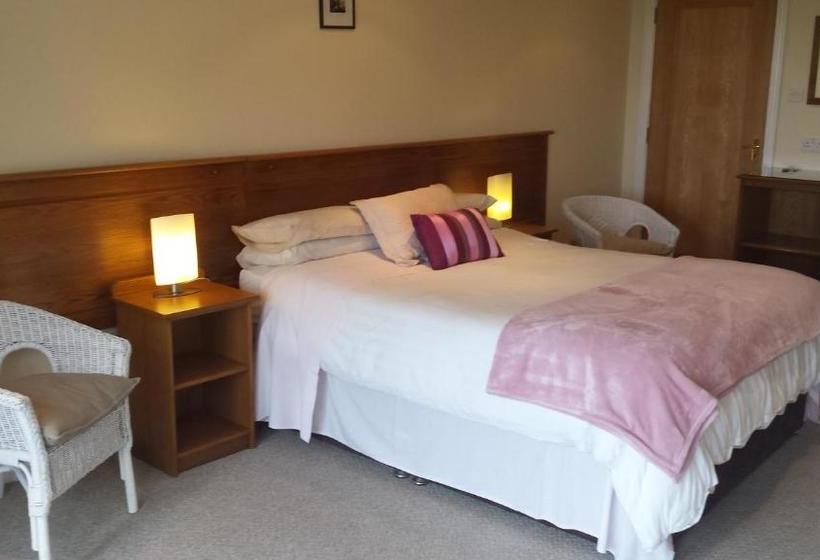 צימר Lakeland Midsummer Lakehouse