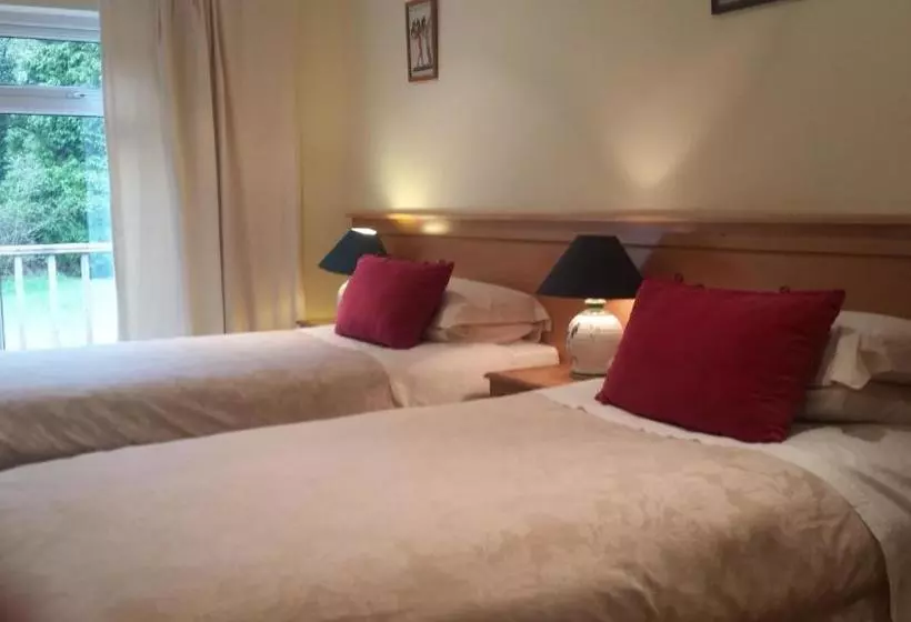 민박 Lakeland Midsummer Lakehouse