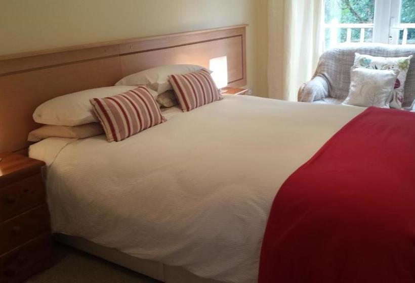 צימר Lakeland Midsummer Lakehouse