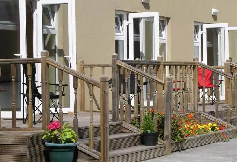 민박 Lakeland Midsummer Lakehouse