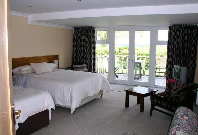 민박 Lakeland Midsummer Lakehouse