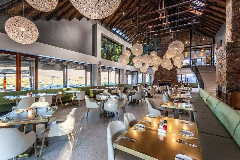 Отель Aquila Private Game Reserve