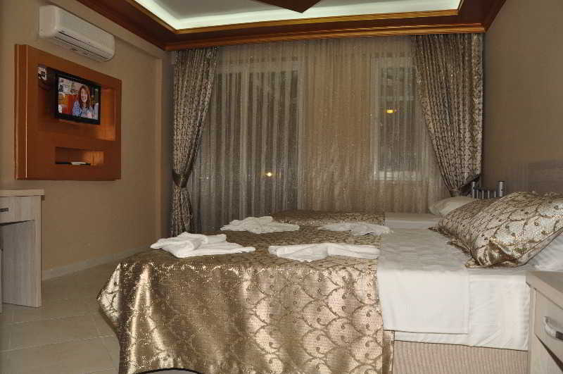 酒店 Flora Palm Resort