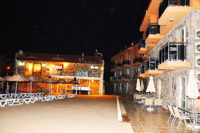 酒店 Flora Palm Resort