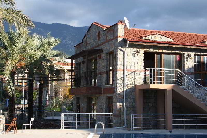 酒店 Flora Palm Resort