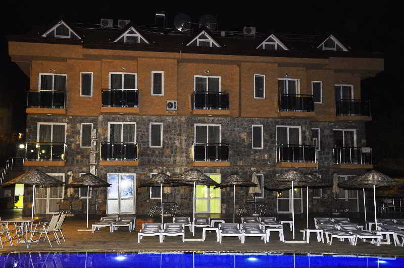 酒店 Flora Palm Resort