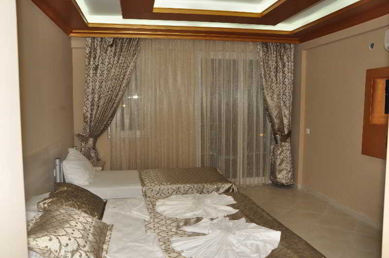 酒店 Flora Palm Resort