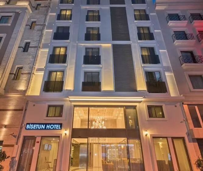ホテル Bisetun