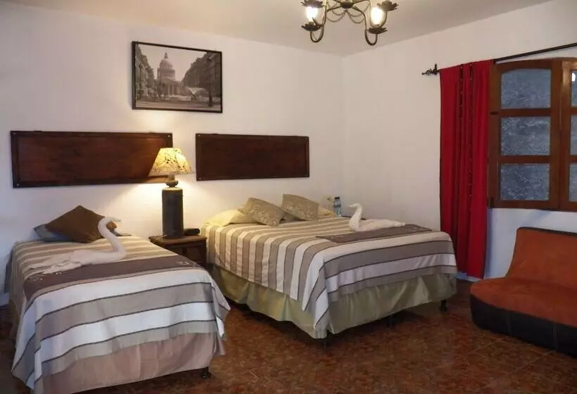 هتل Ciudad Condal