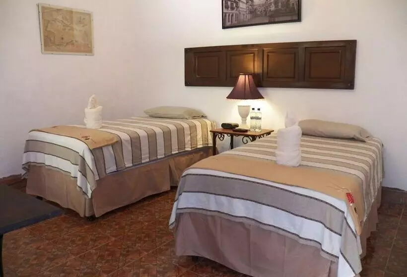 هتل Ciudad Condal