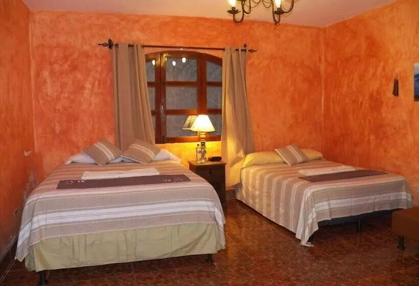 هتل Ciudad Condal