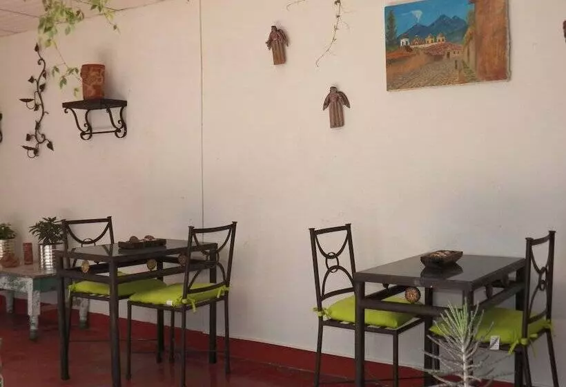 هتل Ciudad Condal