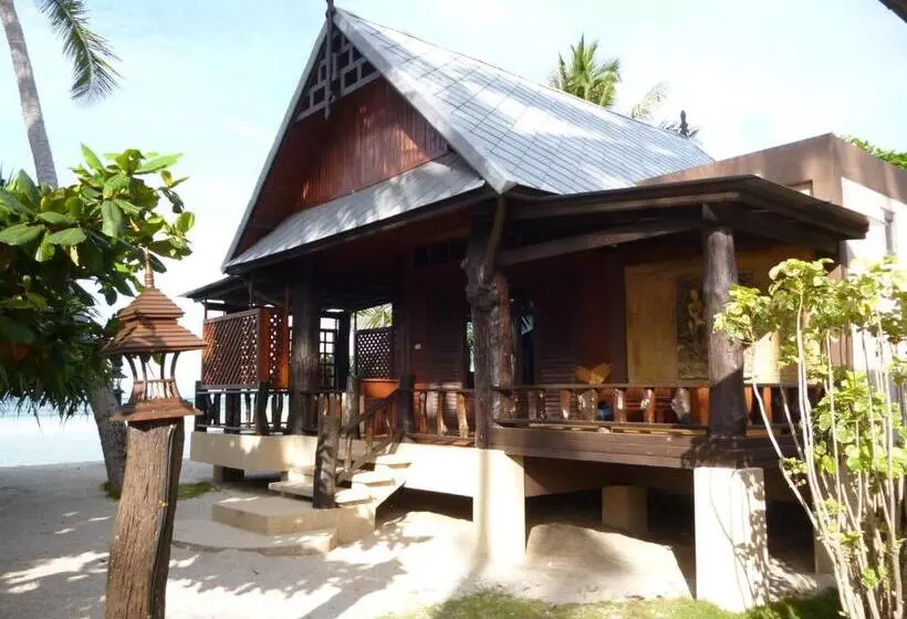 Отель Dewshore Resort