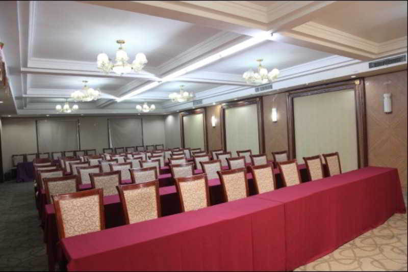 فندق Fortune Business