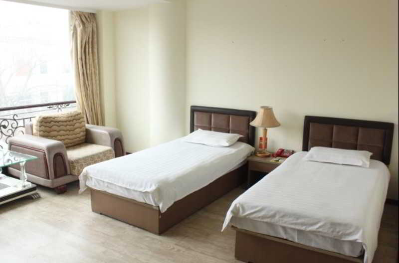 فندق Fortune Business