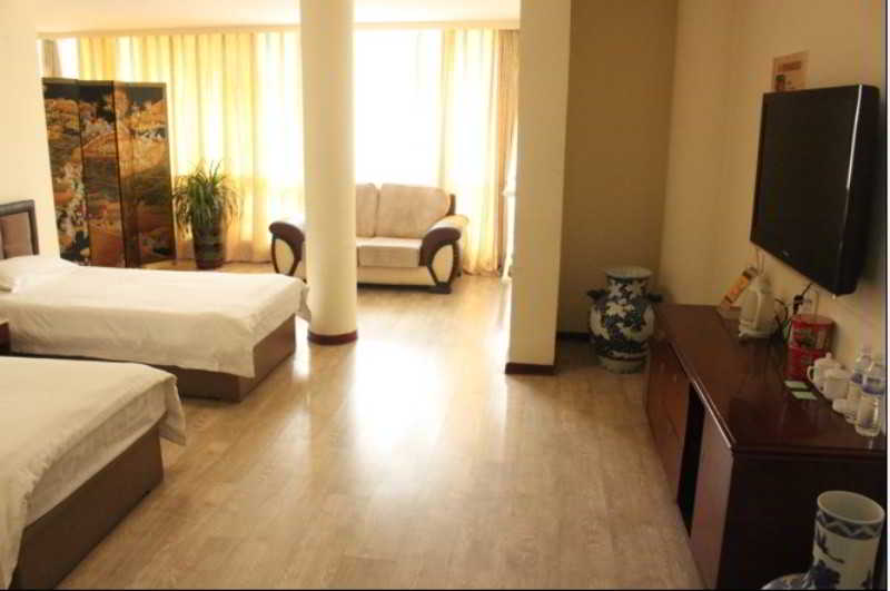 فندق Fortune Business