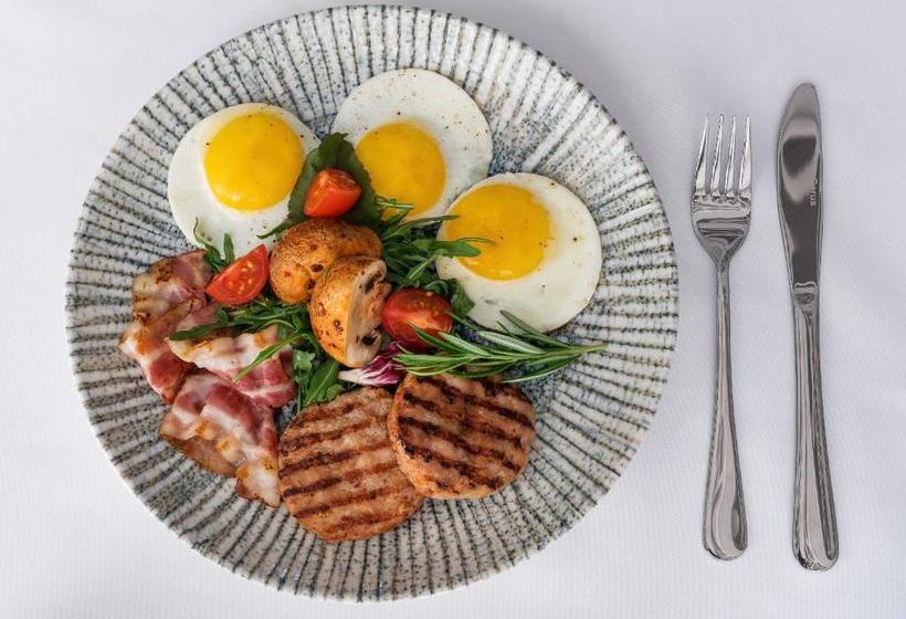 فندق Golden Dolfin