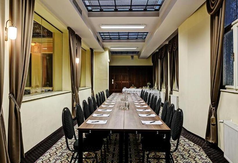 Grandezza Hotel Luxury Palace