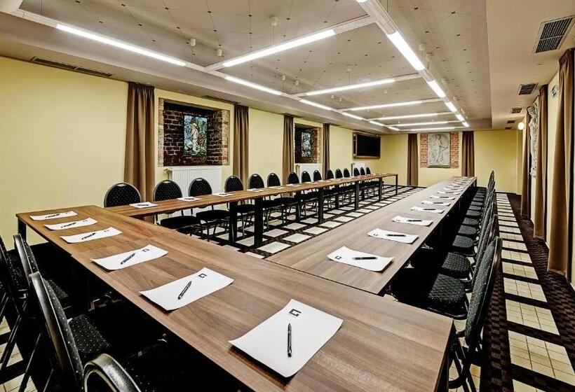 Grandezza Hotel Luxury Palace