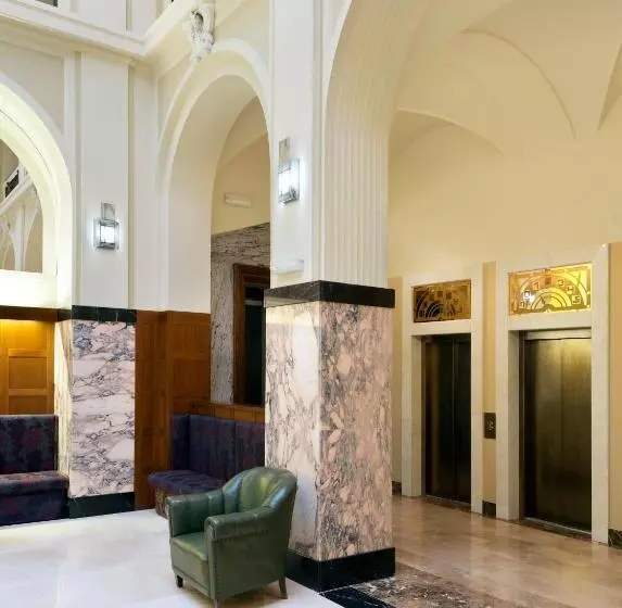 Grandezza Hotel Luxury Palace